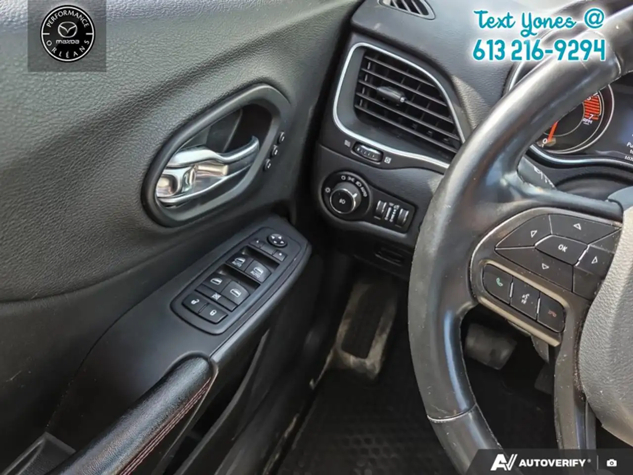 Jeep Cherokee photo Jeep Cherokee