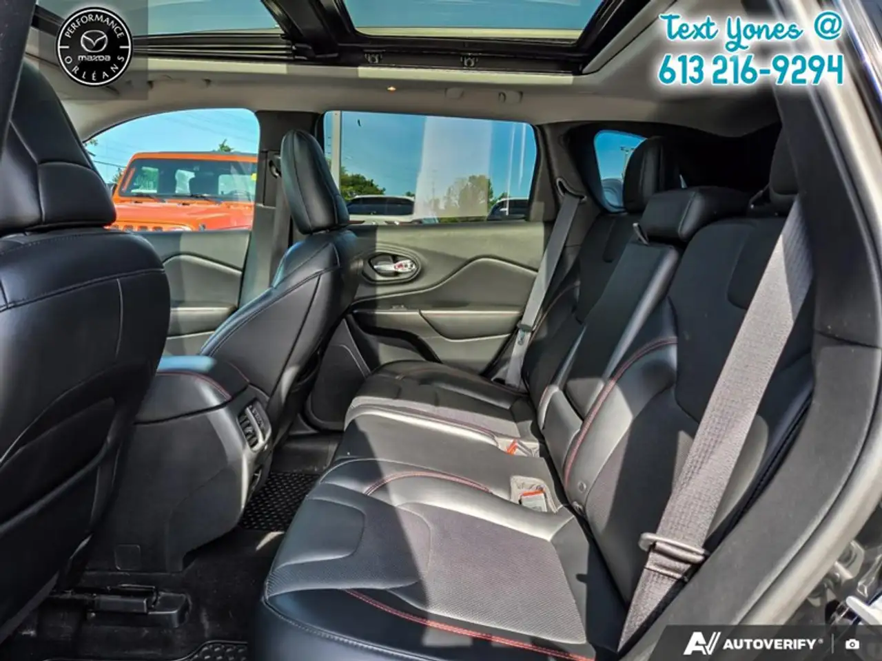 Jeep Cherokee photo Jeep Cherokee