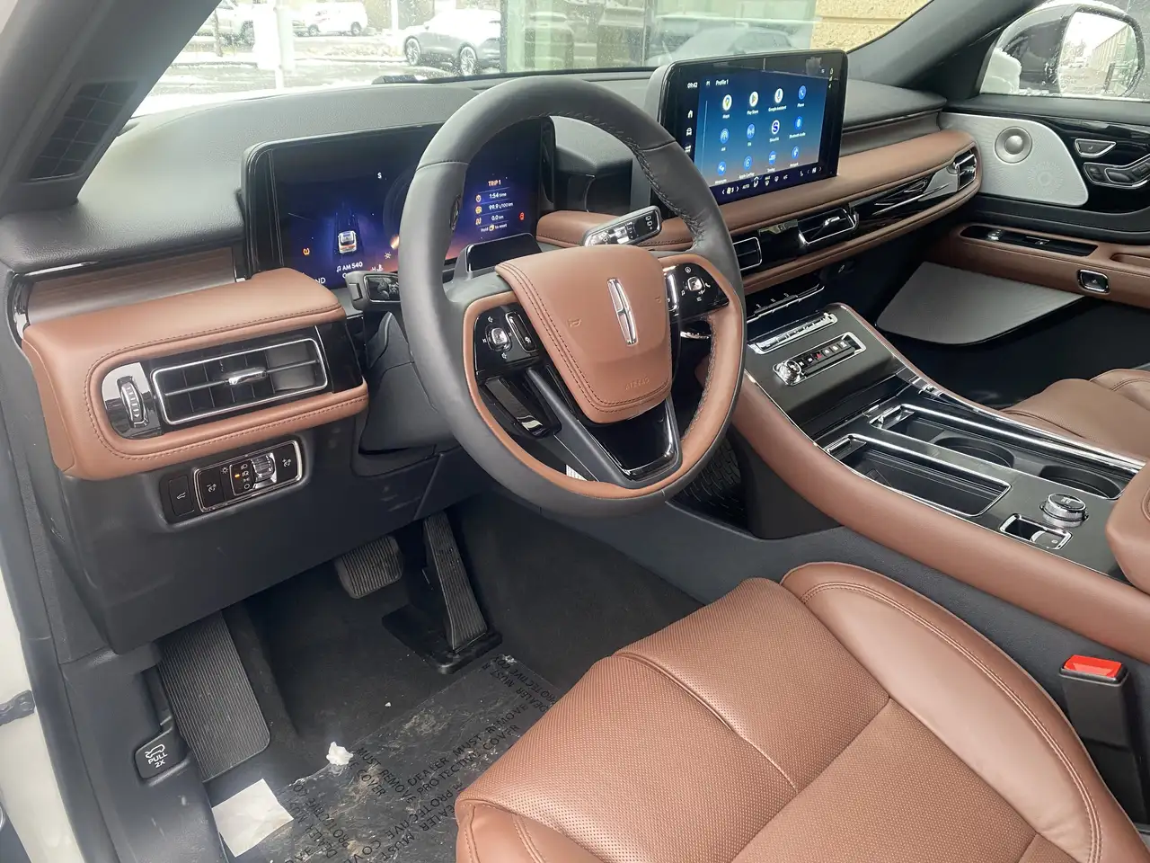 Lincoln Aviator снимка Lincoln Aviator