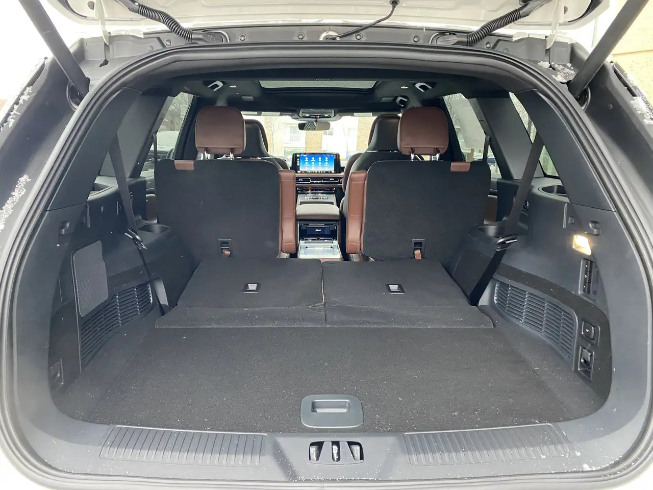 Lincoln Aviator снимка Lincoln Aviator