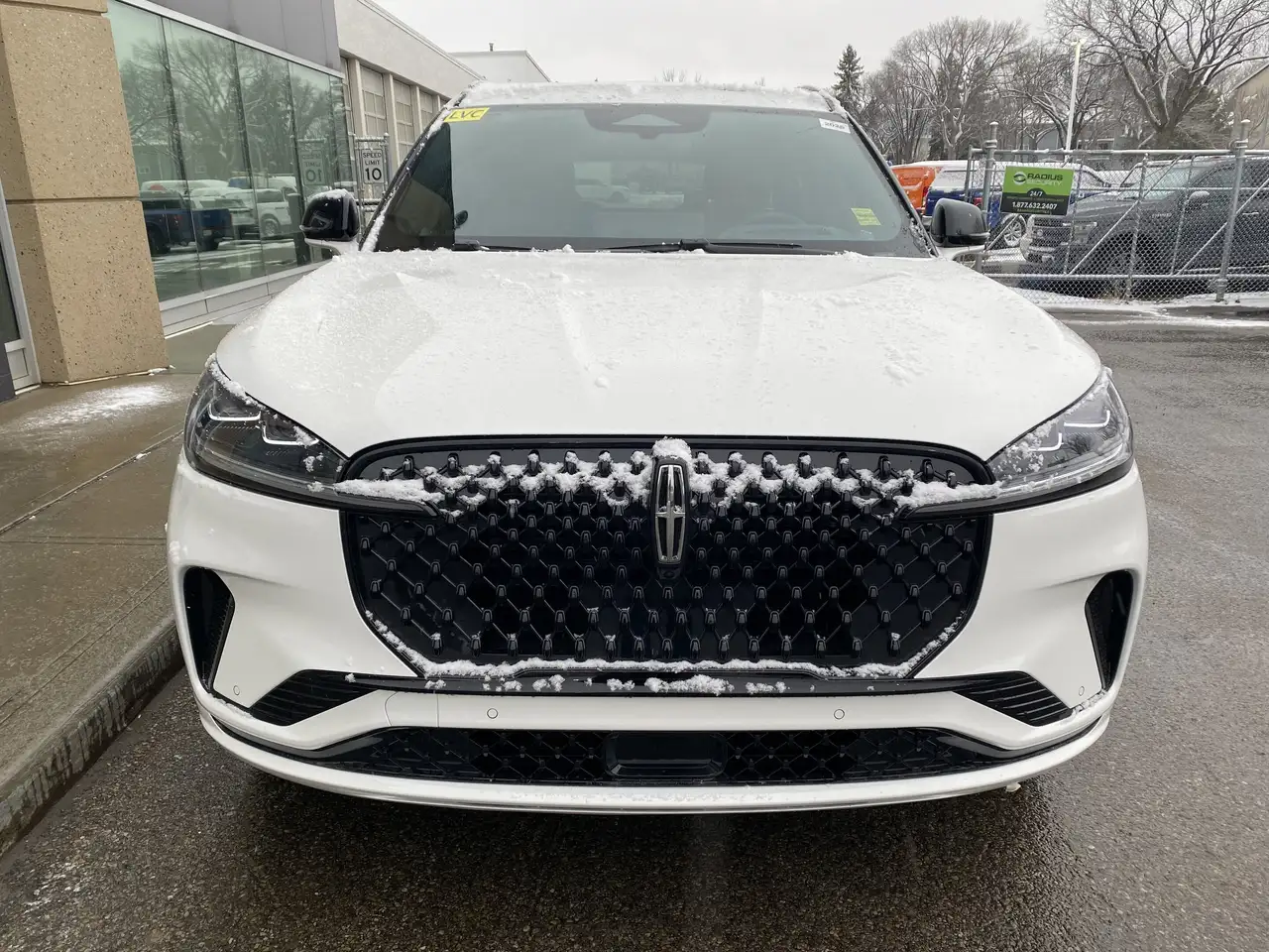 Lincoln Aviator снимка Lincoln Aviator