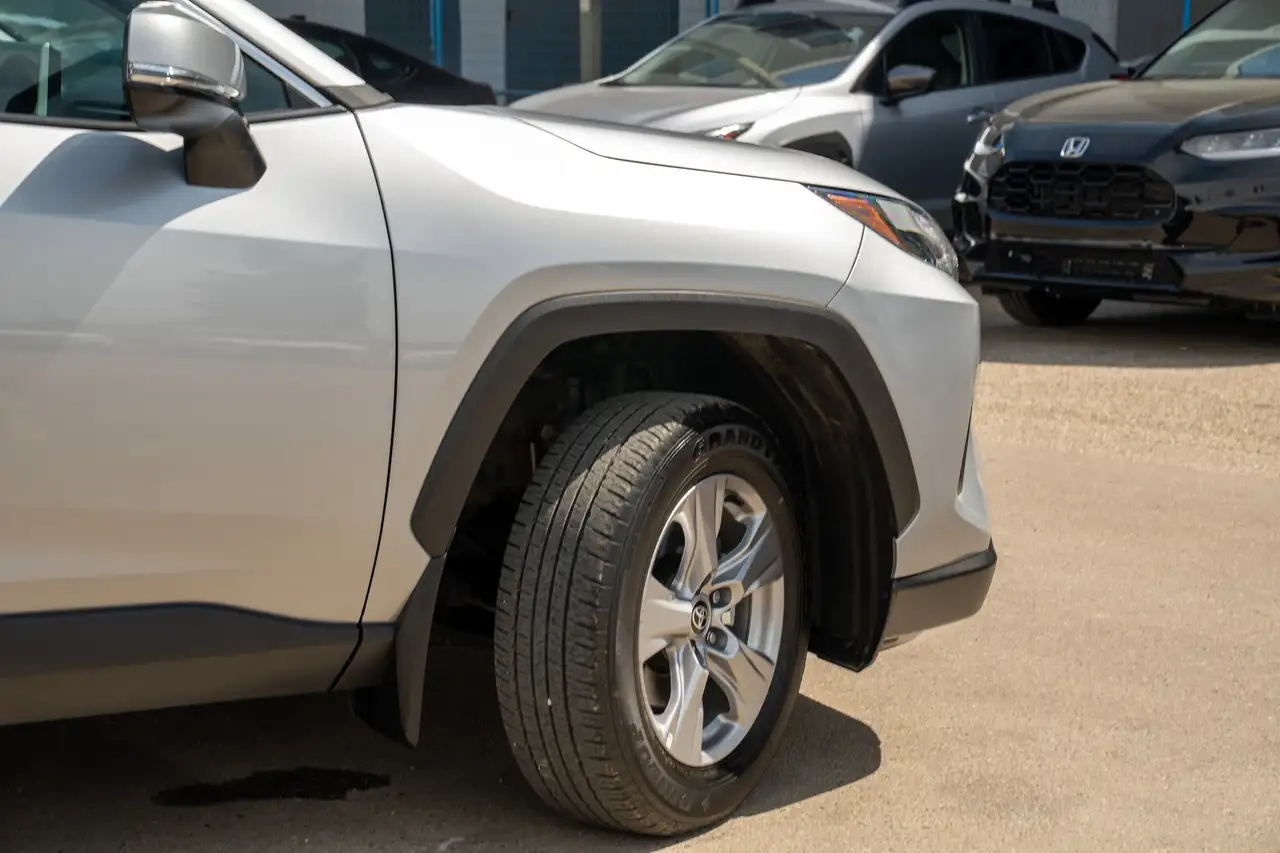Toyota RAV 4 снимка Toyota RAV 4
