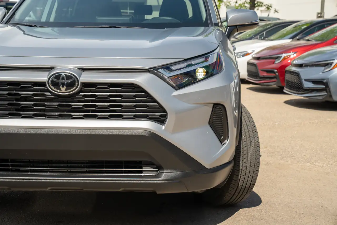 Toyota RAV 4 снимка Toyota RAV 4