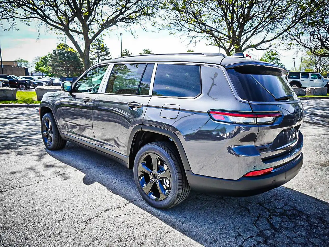 Jeep Grand Cherokee снимка Jeep Grand Cherokee