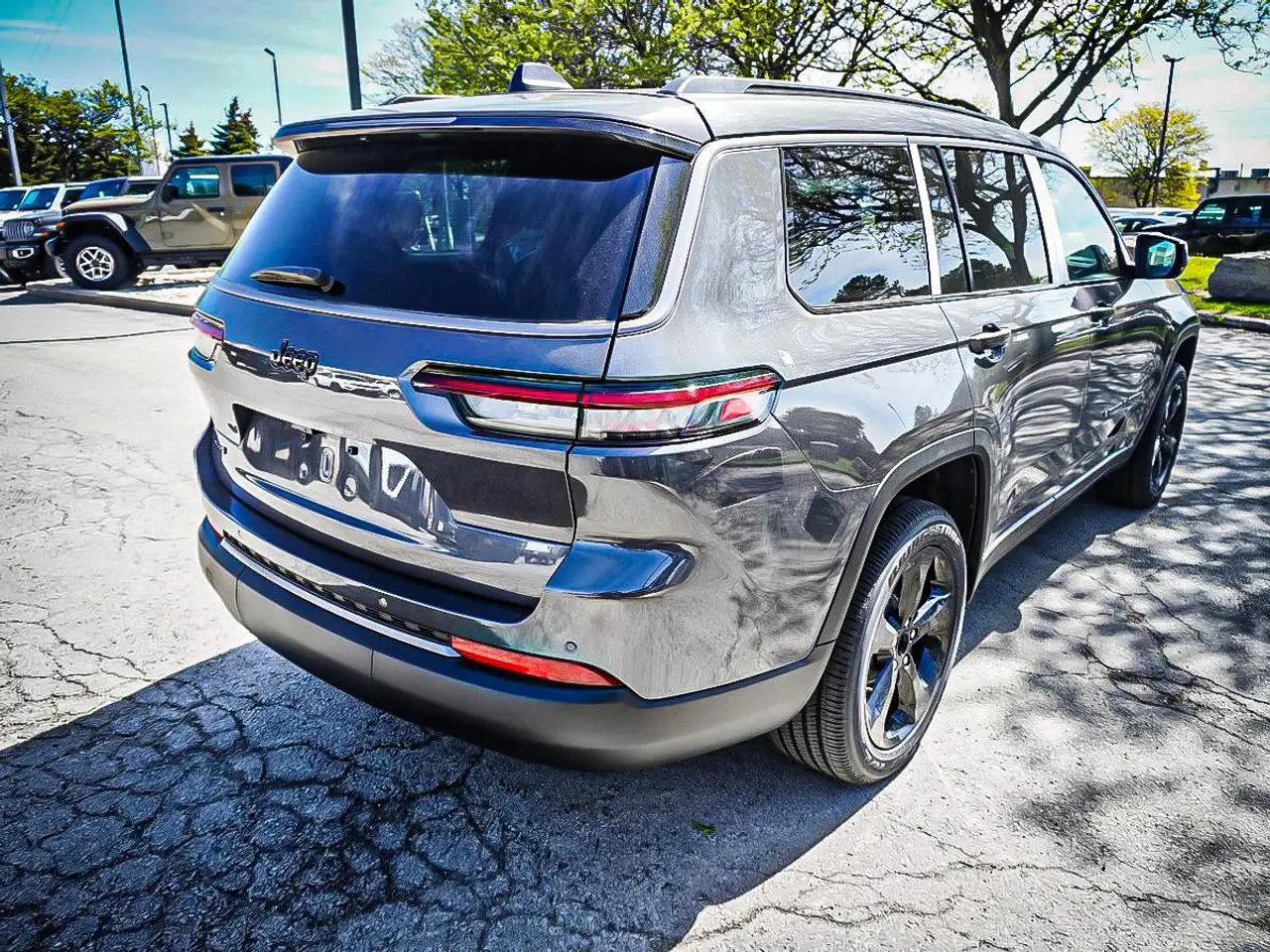 Jeep Grand Cherokee снимка Jeep Grand Cherokee
