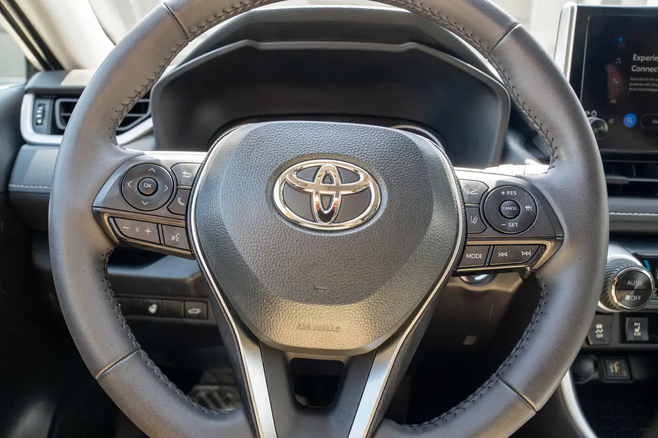 Toyota RAV 4 снимка Toyota RAV 4