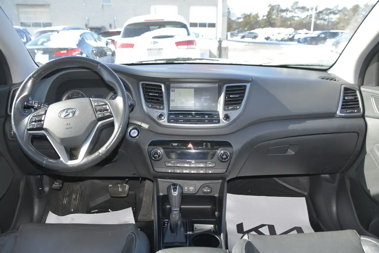 Hyundai TUCSON photo Hyundai TUCSON