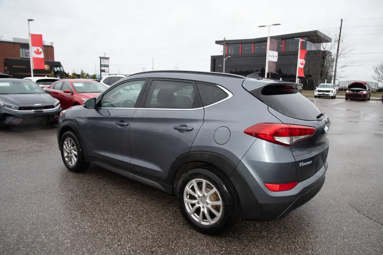 Hyundai TUCSON photo Hyundai TUCSON