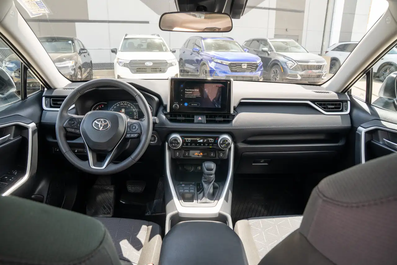 Toyota RAV 4 снимка Toyota RAV 4