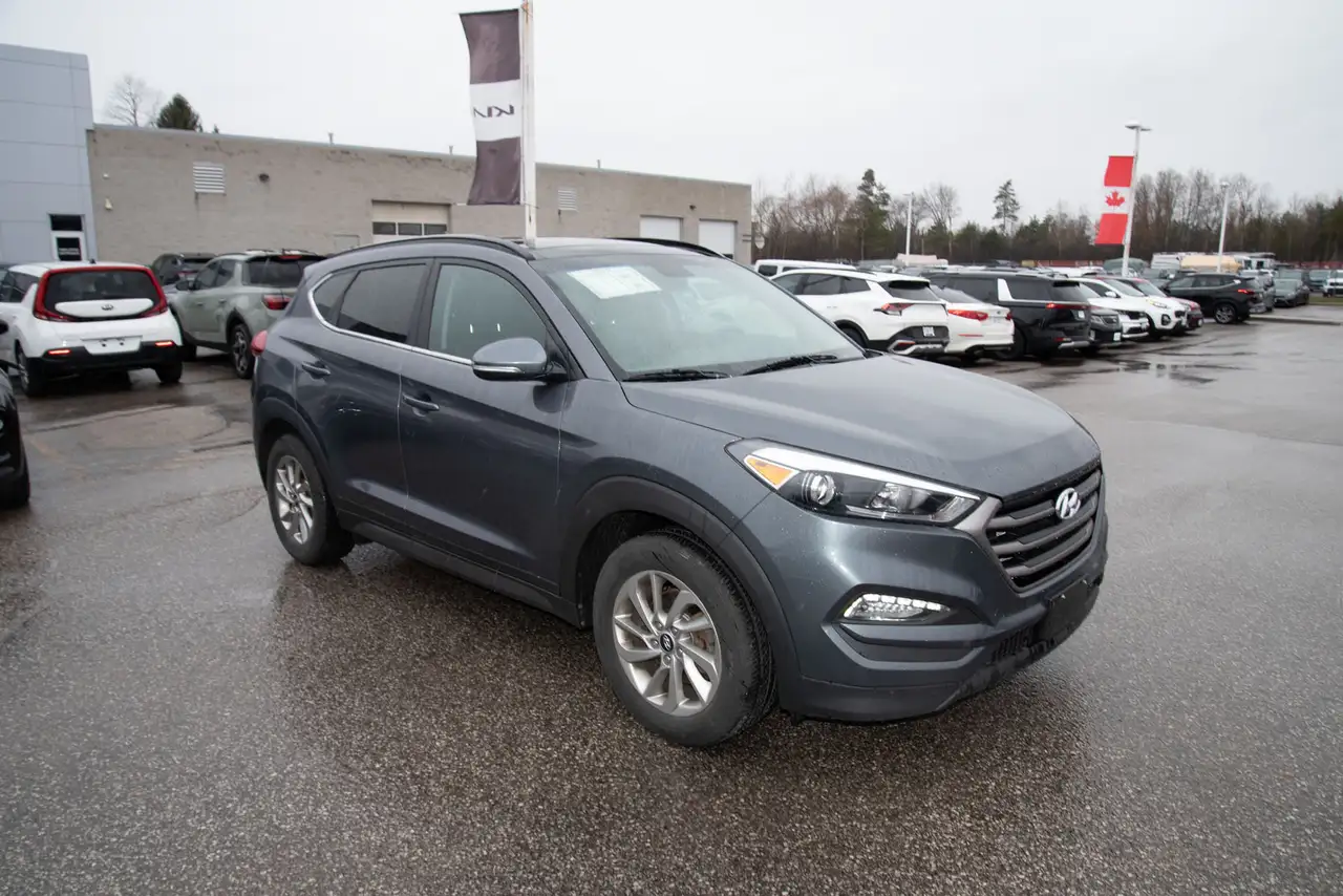Hyundai TUCSON photo Hyundai TUCSON