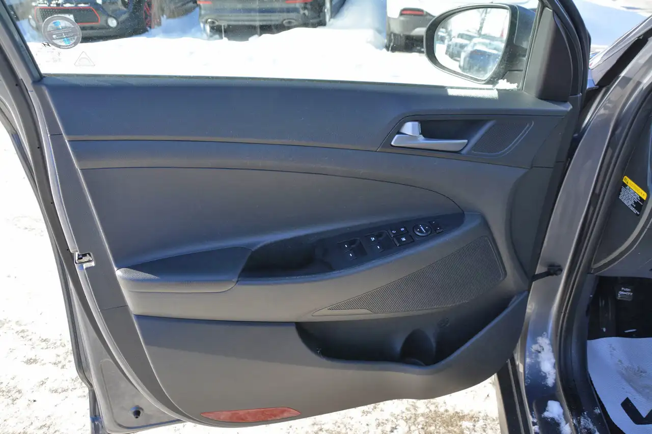 Hyundai TUCSON photo Hyundai TUCSON