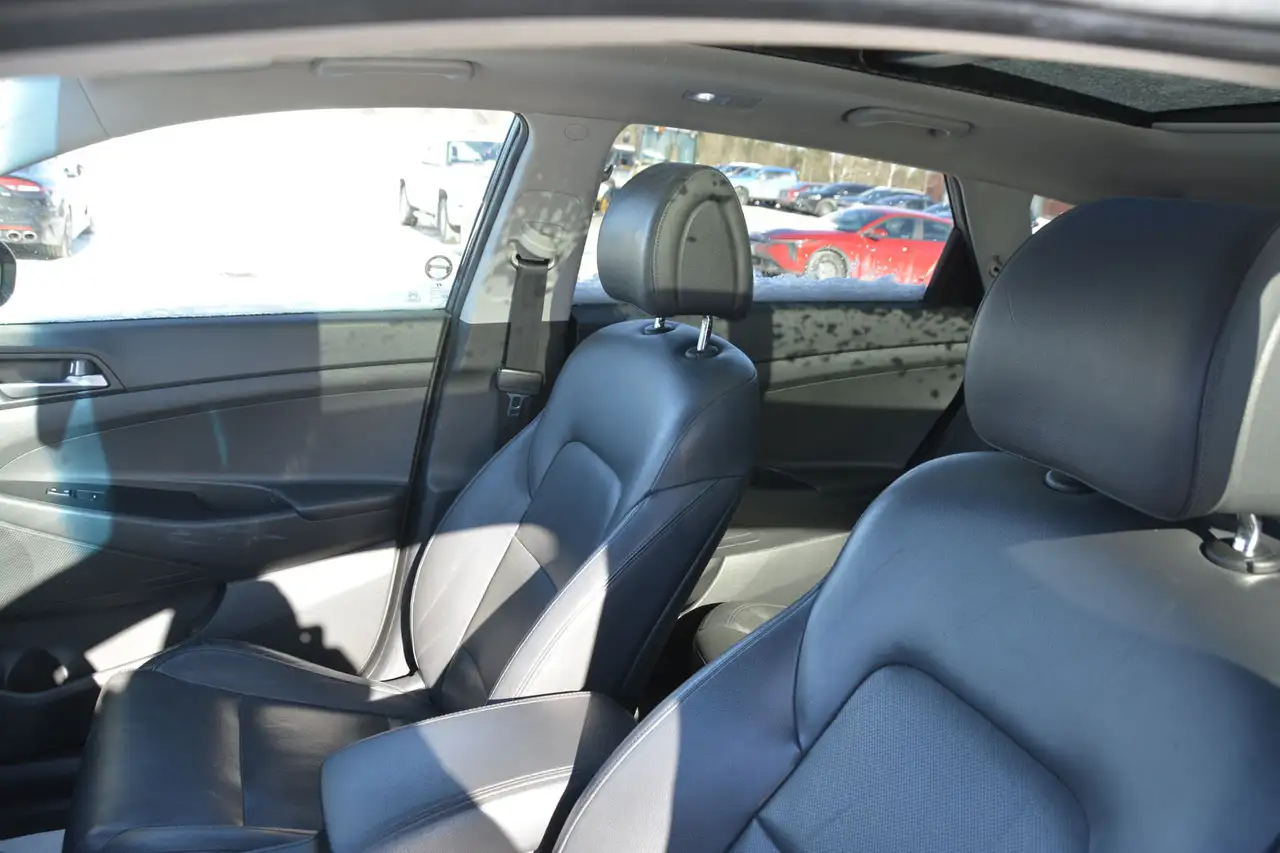 Hyundai TUCSON photo Hyundai TUCSON