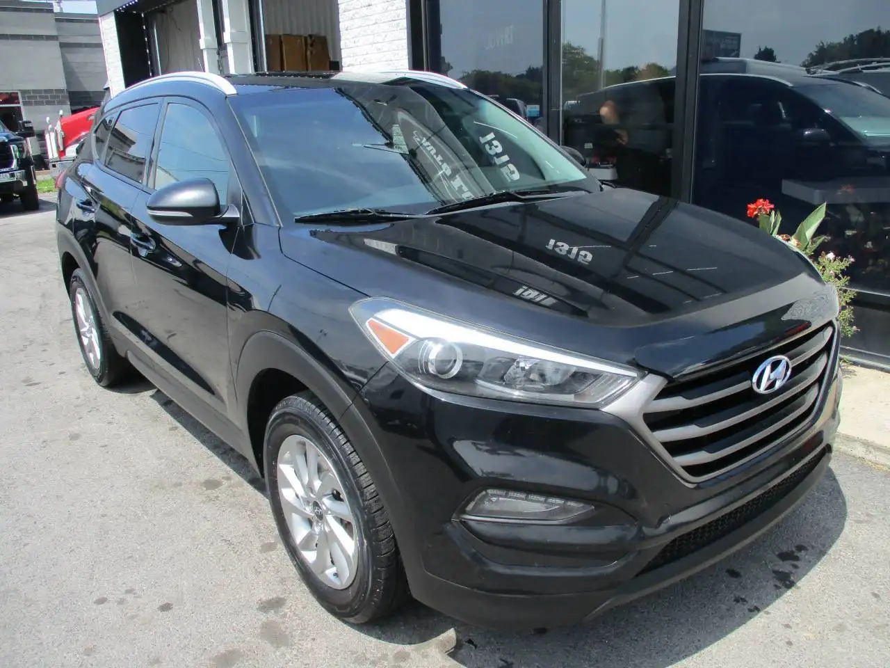 Hyundai TUCSON photo Hyundai TUCSON