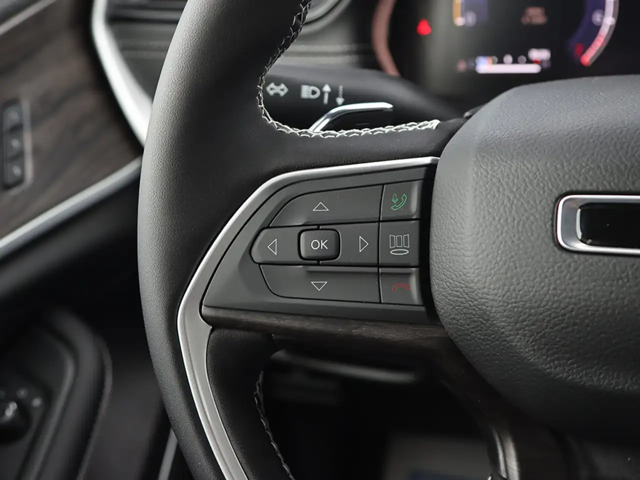 Jeep Grand Cherokee снимка Jeep Grand Cherokee