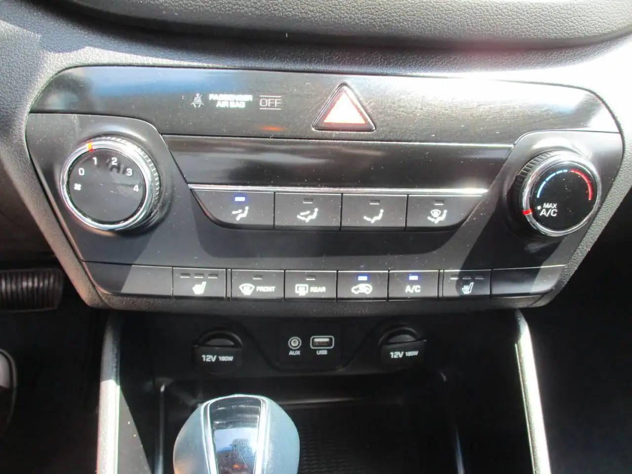 Hyundai TUCSON photo Hyundai TUCSON