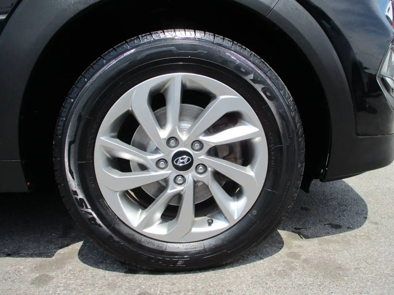 Hyundai TUCSON photo Hyundai TUCSON