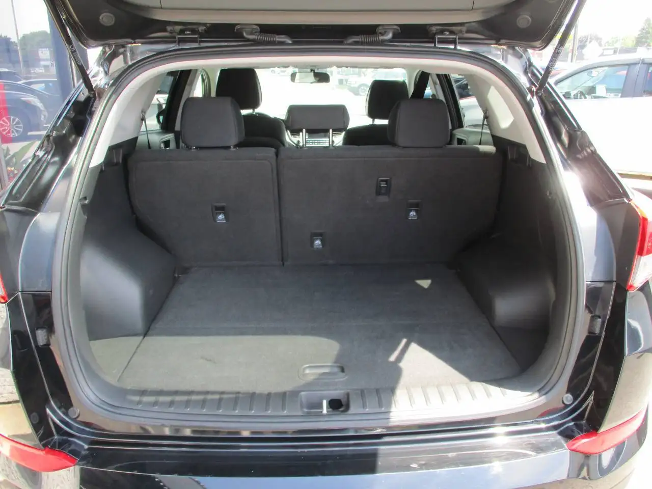 Hyundai TUCSON photo Hyundai TUCSON