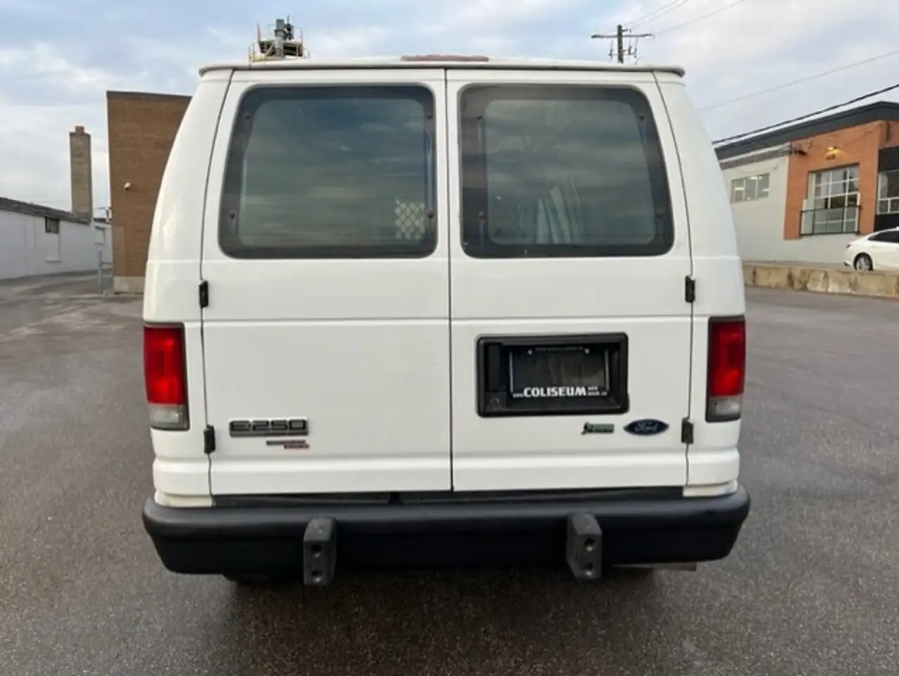 Ford Econoline photo Ford Econoline