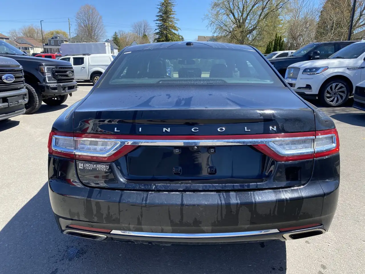 Lincoln Continental photo Lincoln Continental