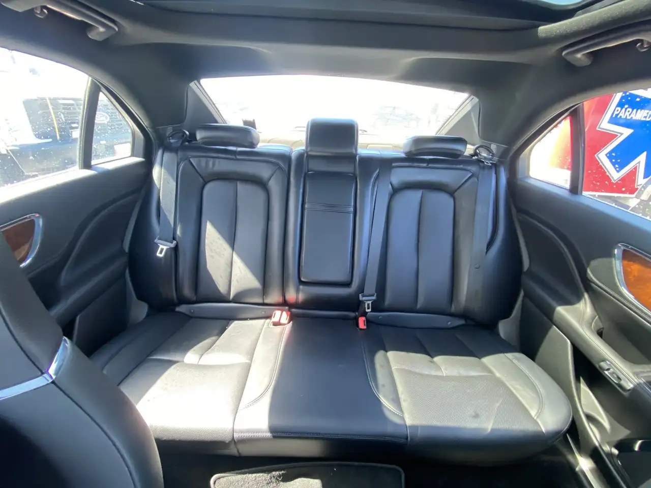 Lincoln Continental photo Lincoln Continental