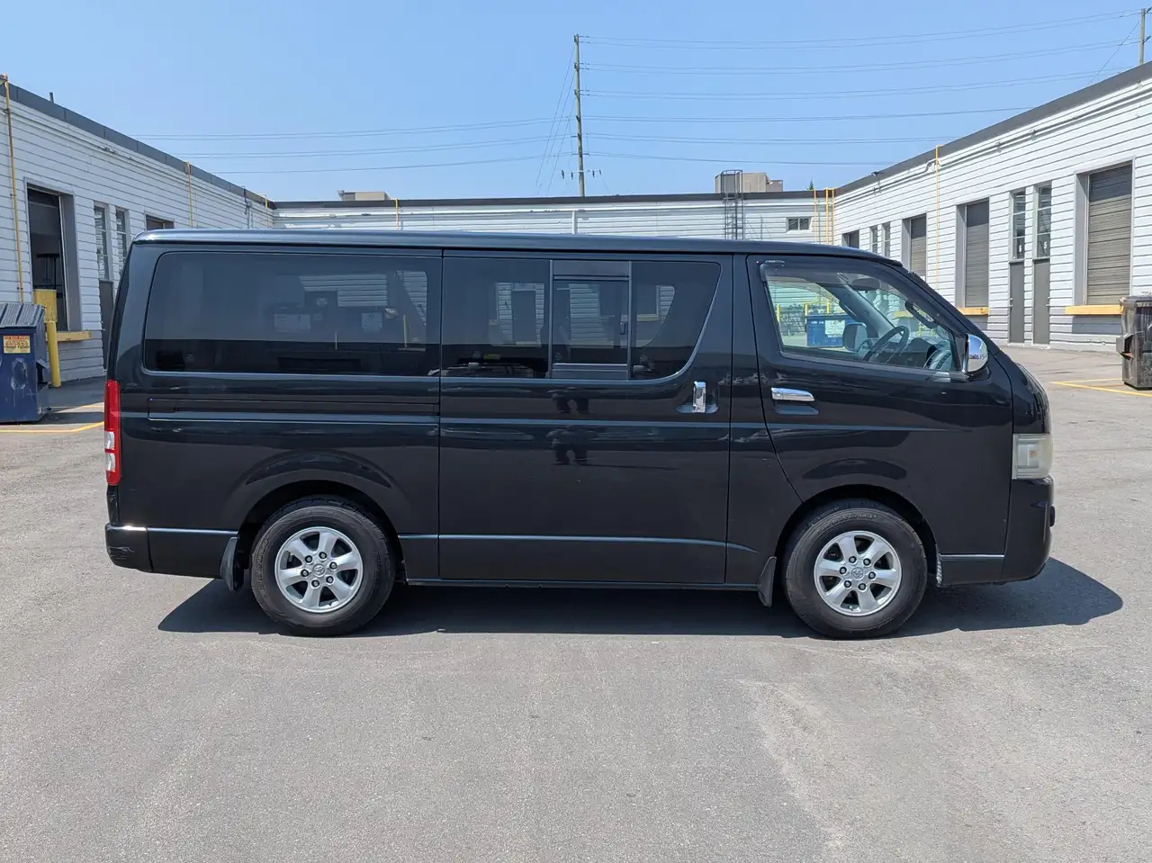 Toyota Hiace снимка Toyota Hiace