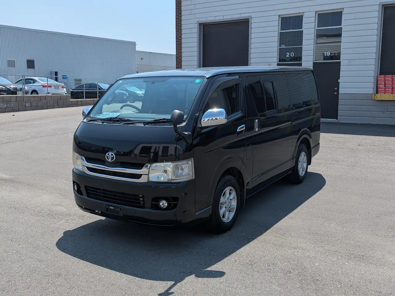 Toyota Hiace снимка Toyota Hiace