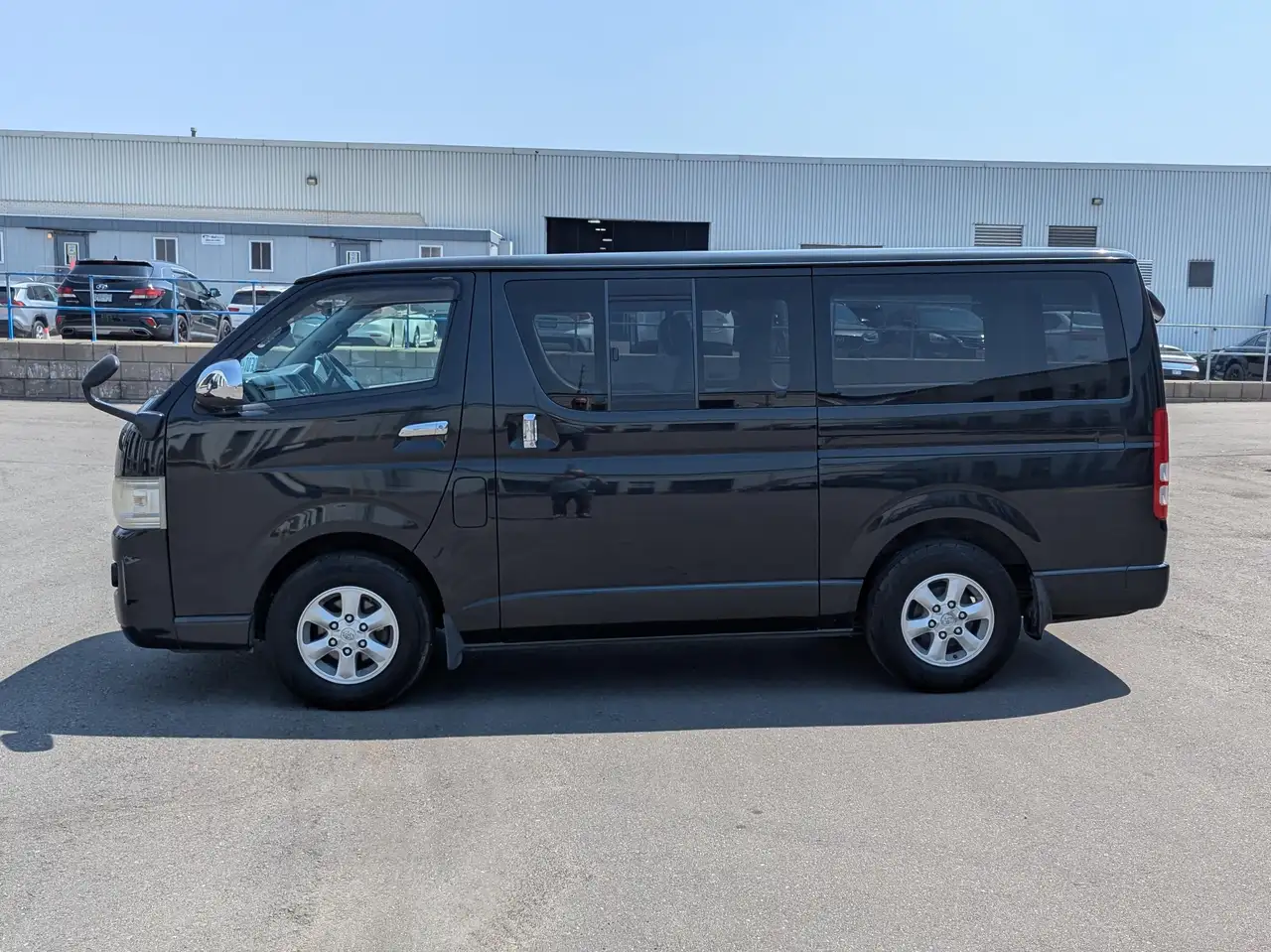 Toyota Hiace снимка Toyota Hiace