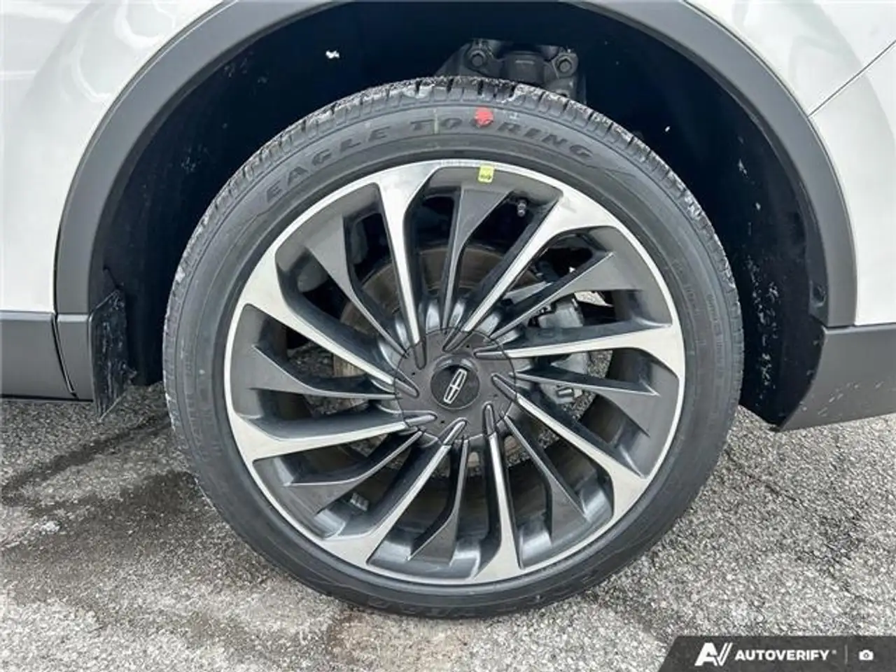 Lincoln Aviator снимка Lincoln Aviator