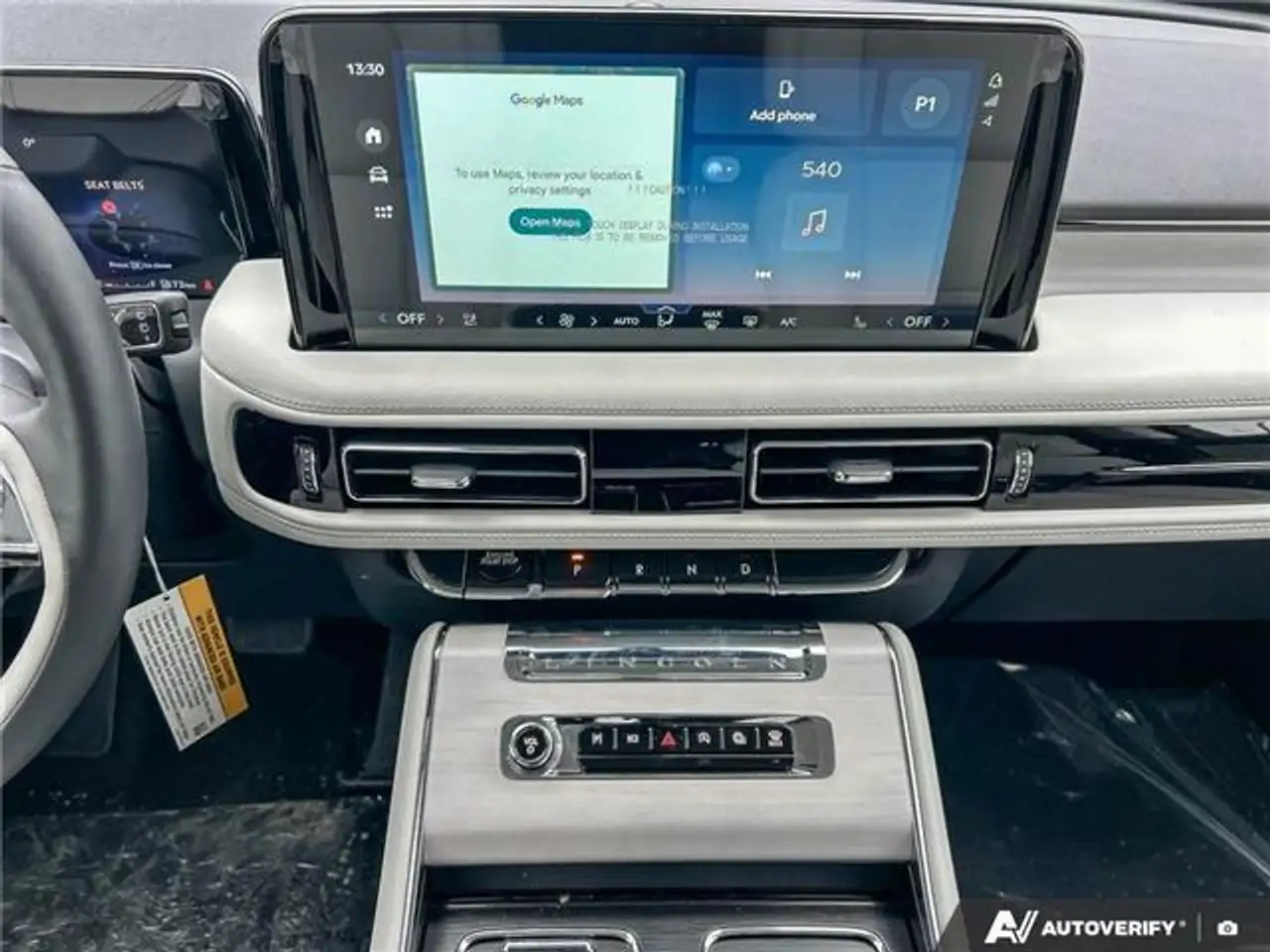 Lincoln Aviator снимка Lincoln Aviator
