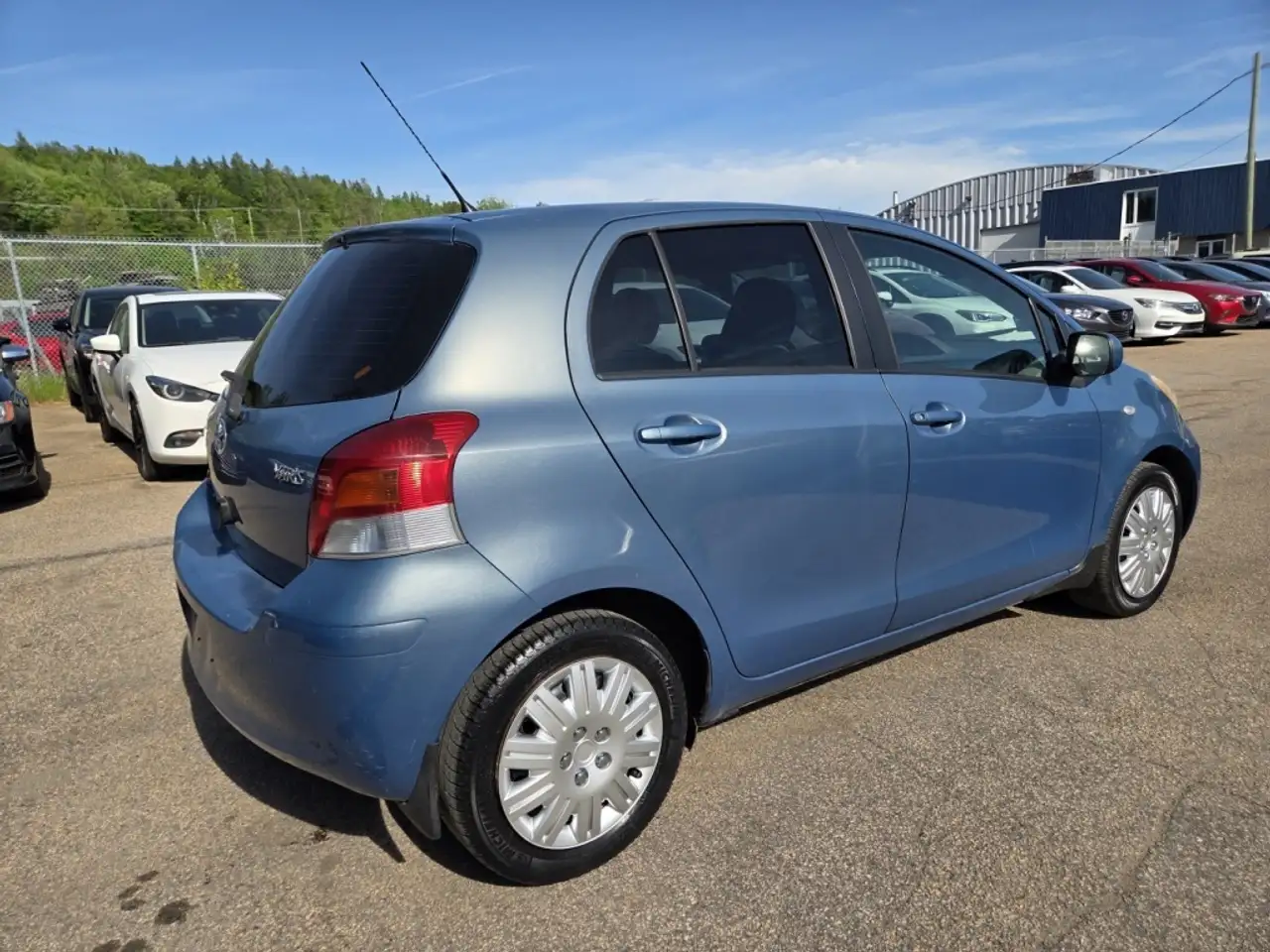 Toyota Yaris photo Toyota Yaris