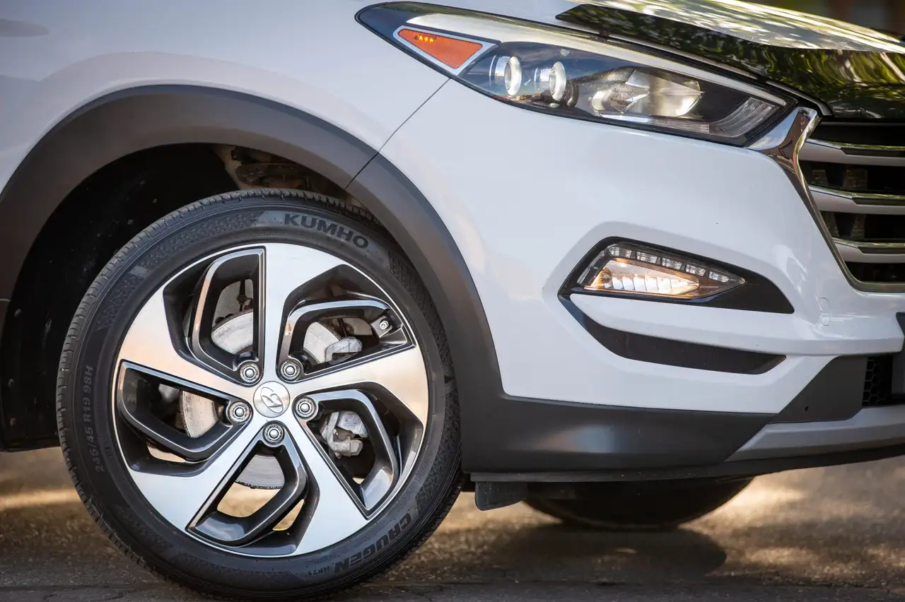 Hyundai TUCSON снимка Hyundai TUCSON