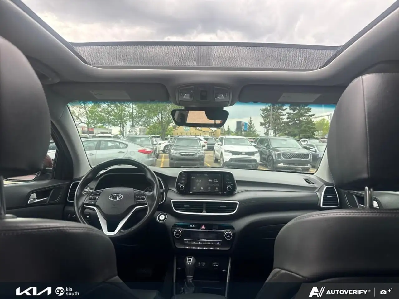 Hyundai TUCSON снимка Hyundai TUCSON