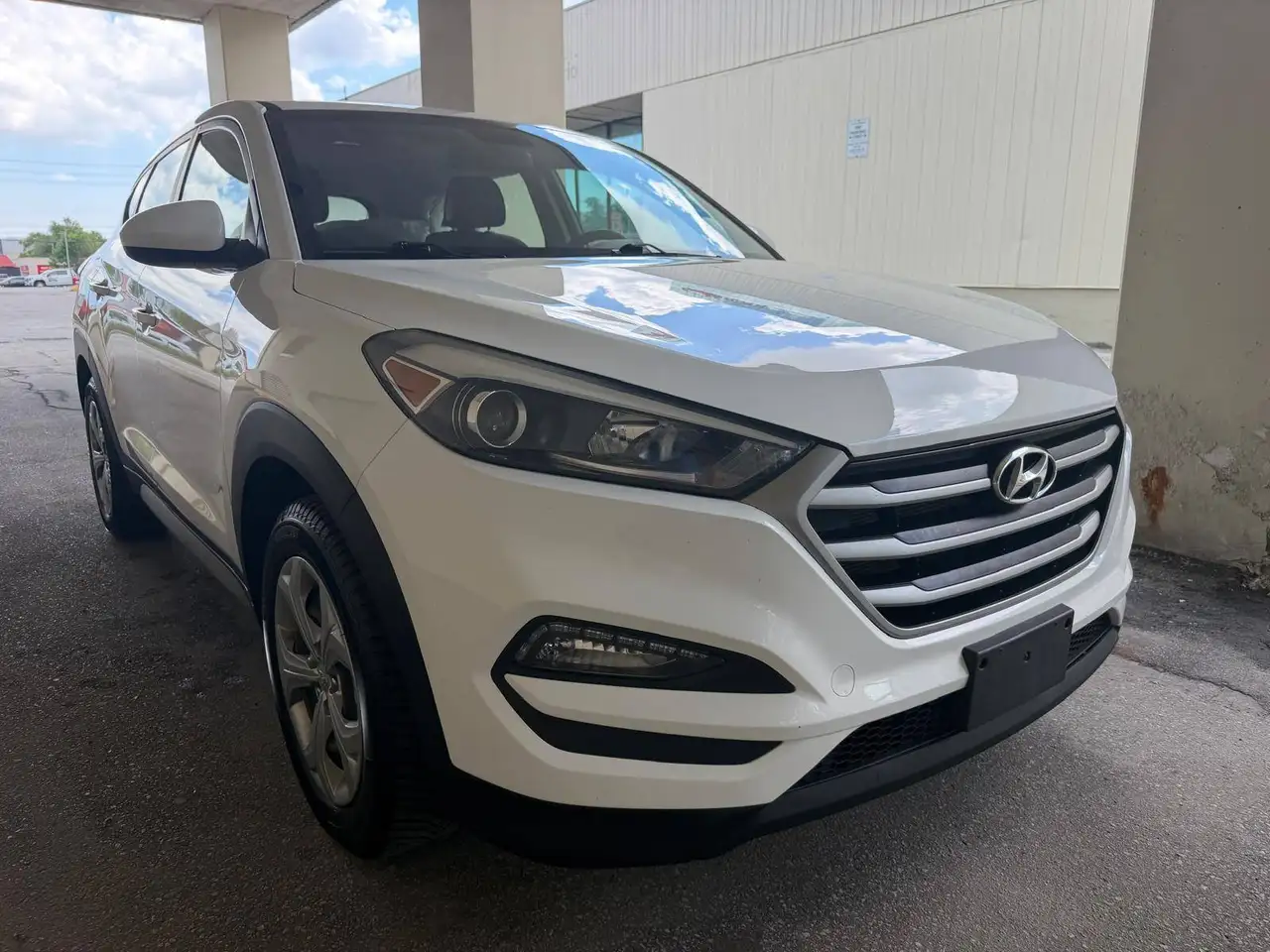 Hyundai TUCSON photo Hyundai TUCSON