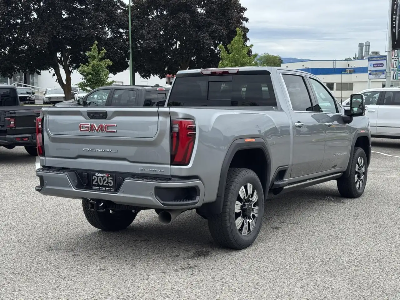 GMC Sierra 3500 снимка GMC Sierra 3500