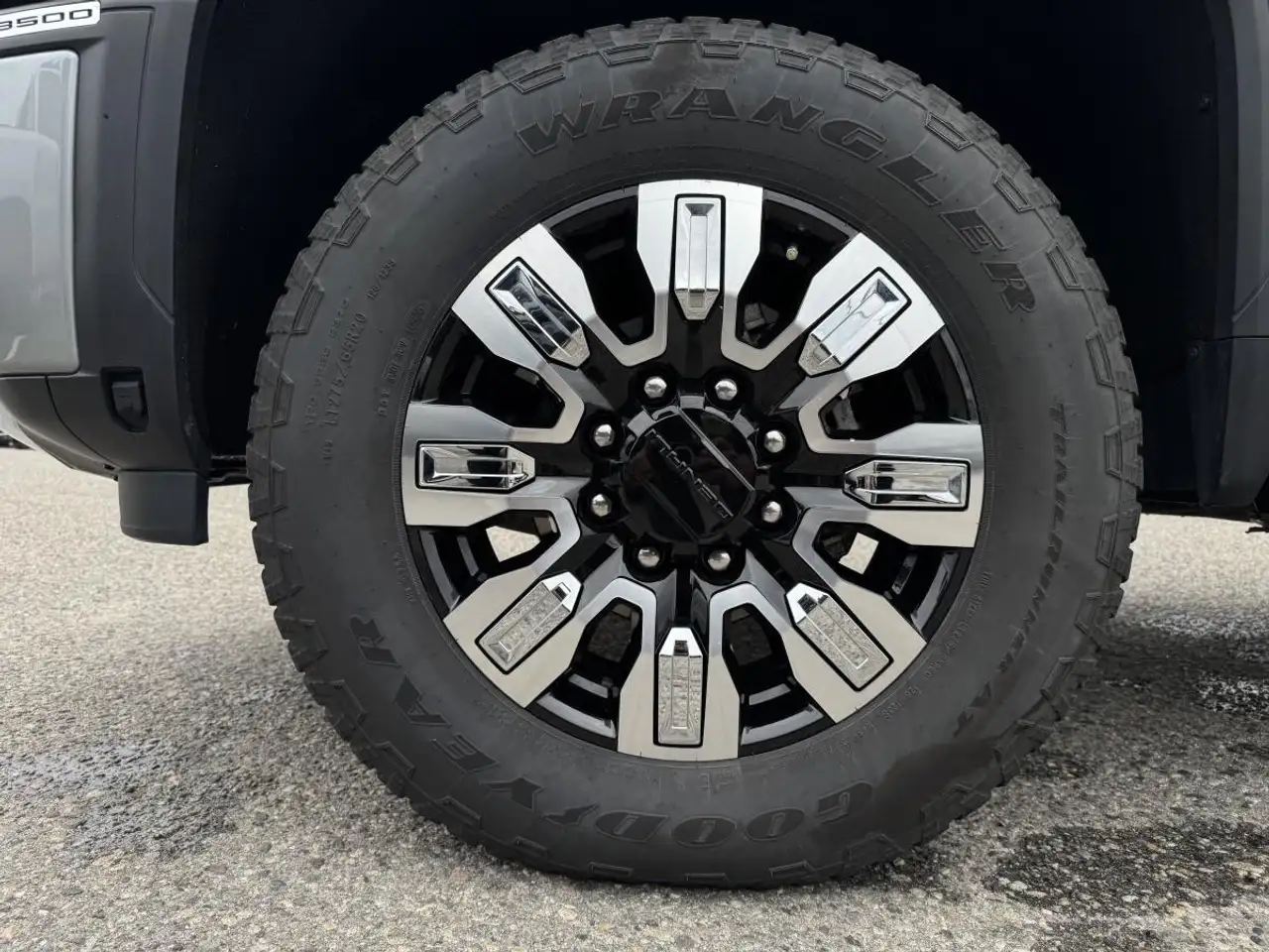 GMC Sierra 3500 снимка GMC Sierra 3500