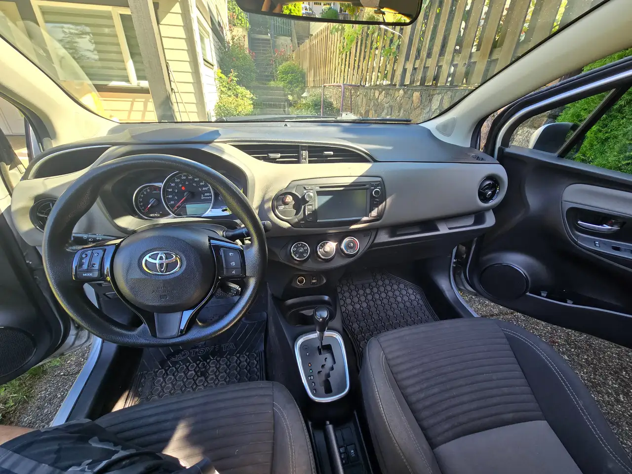 Toyota Yaris fotografie Toyota Yaris