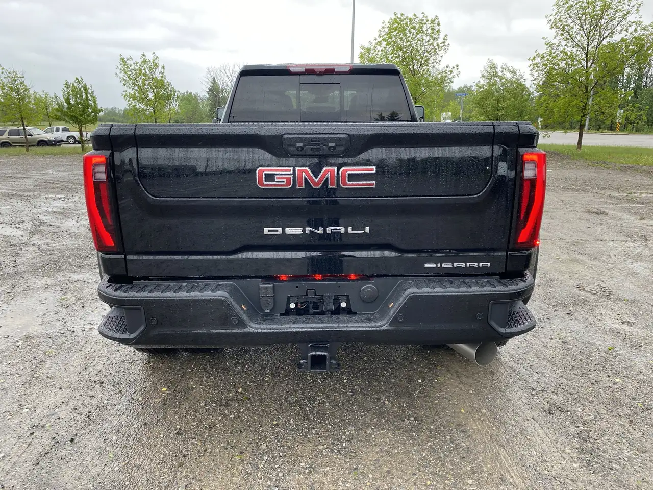 GMC Sierra 3500HD снимка GMC Sierra 3500HD