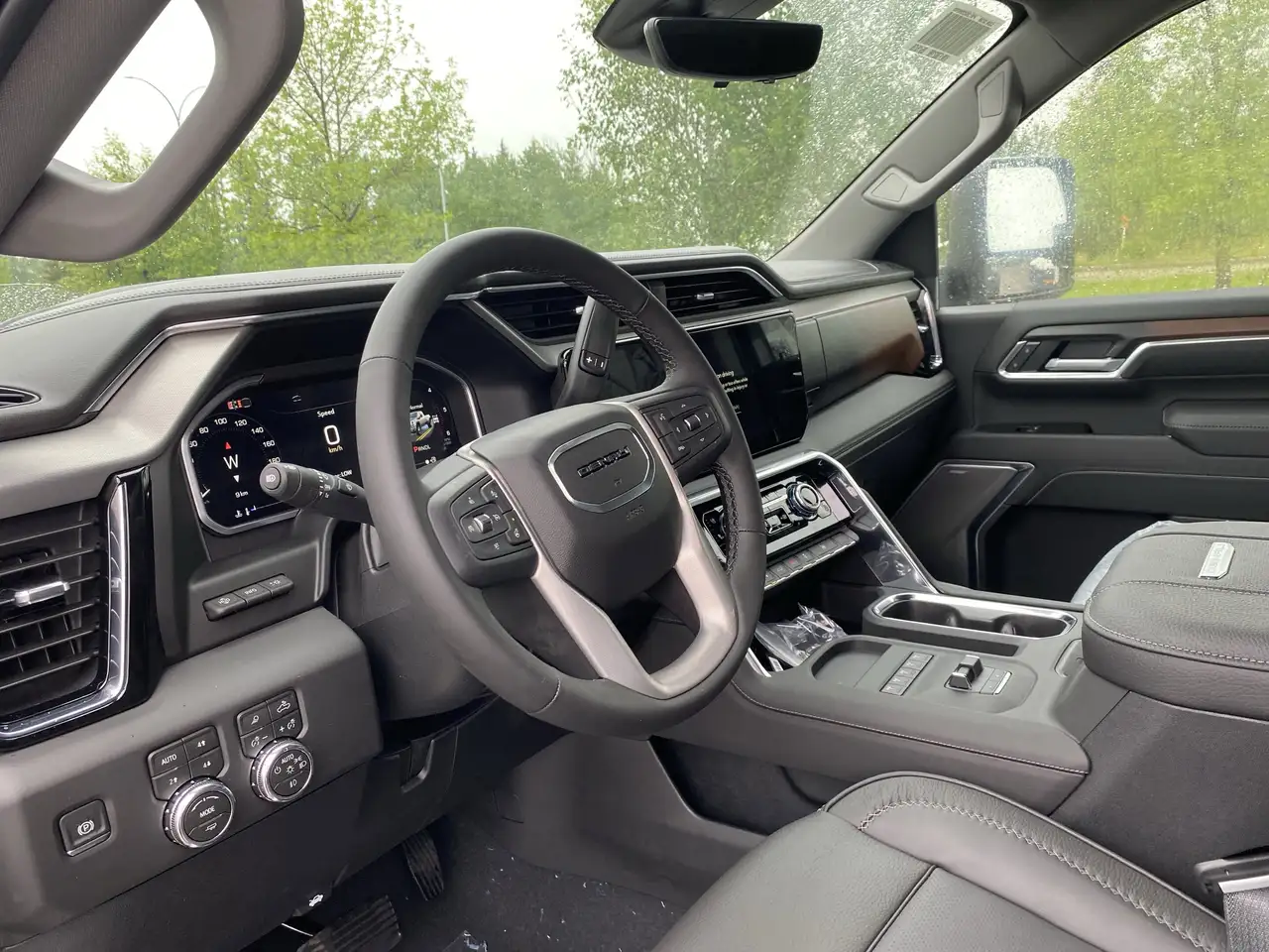 GMC Sierra 3500HD снимка GMC Sierra 3500HD