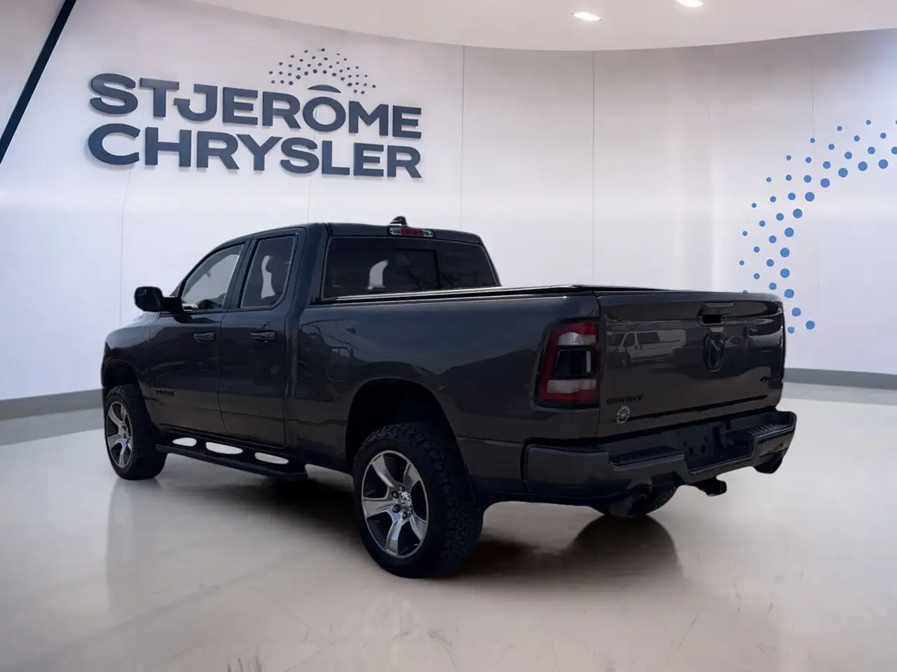 RAM 1500 снимка RAM 1500