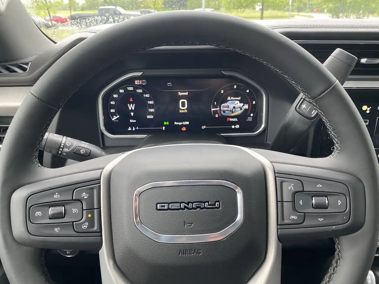 GMC Sierra 3500HD снимка GMC Sierra 3500HD
