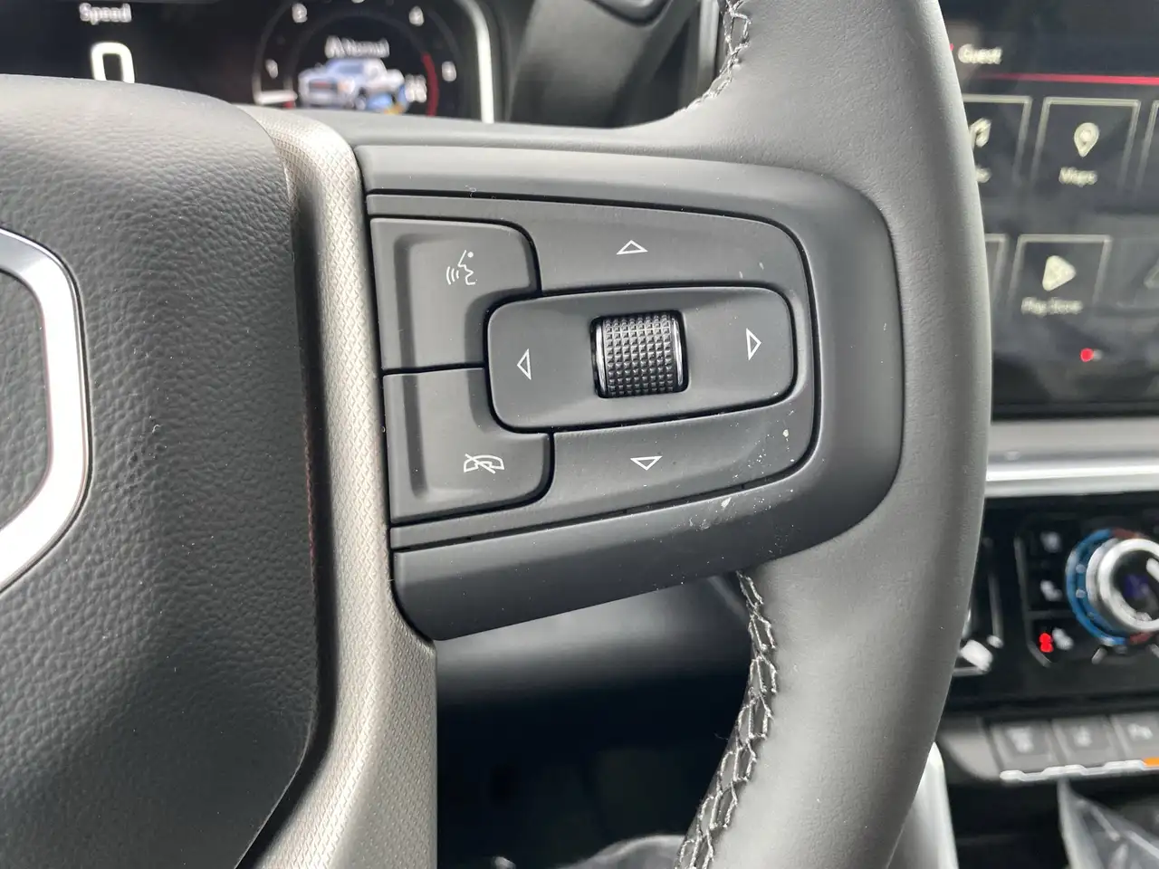 GMC Sierra 3500HD снимка GMC Sierra 3500HD