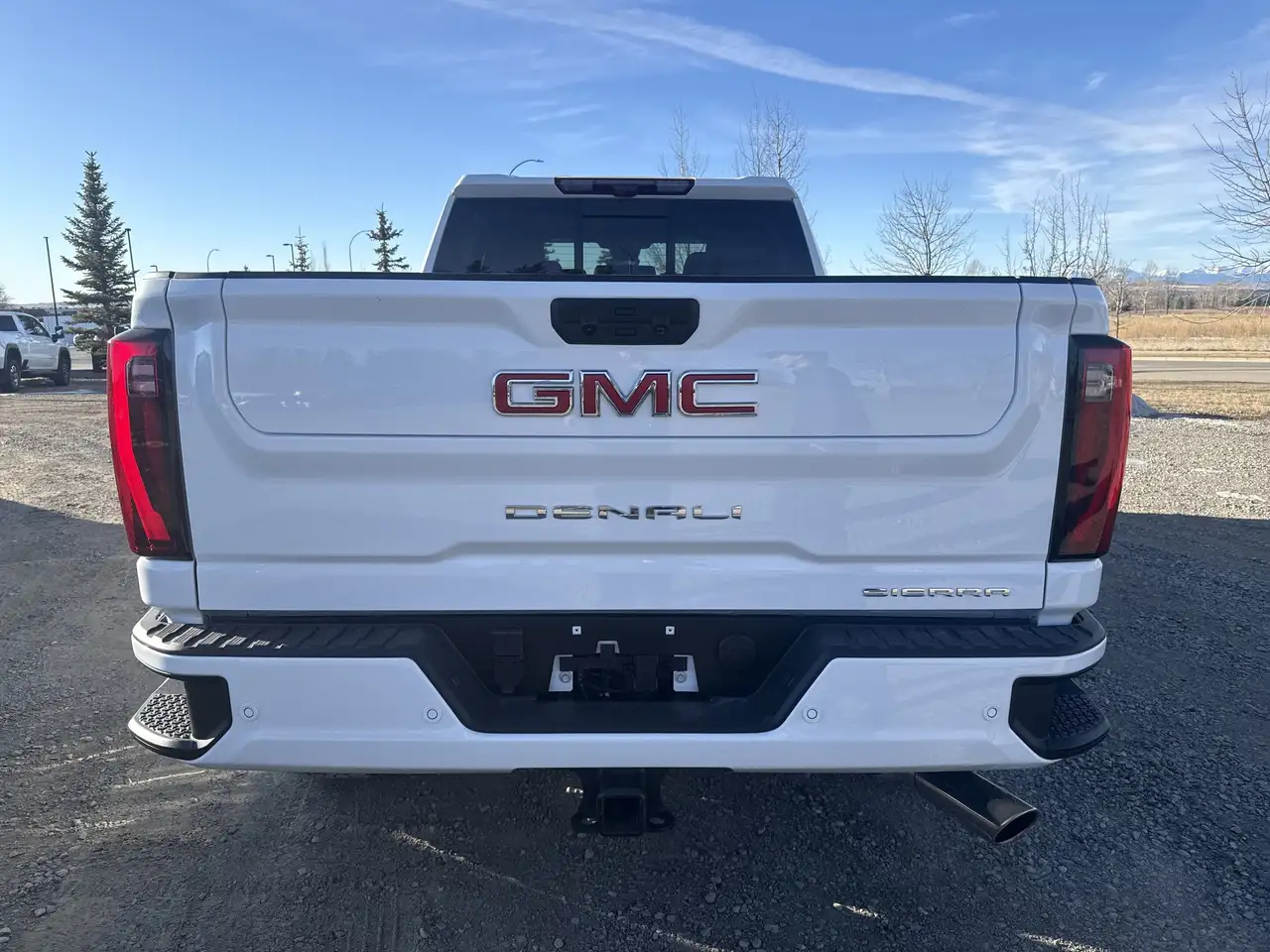 GMC Sierra 3500HD снимка GMC Sierra 3500HD