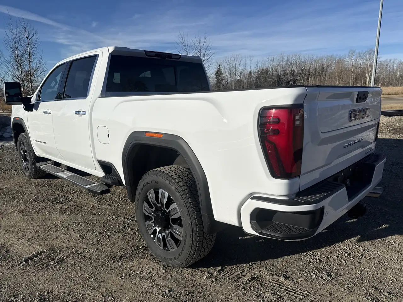 GMC Sierra 3500HD снимка GMC Sierra 3500HD
