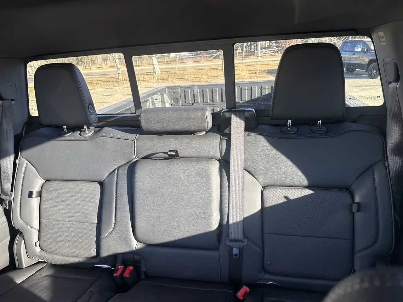 GMC Sierra 3500HD снимка GMC Sierra 3500HD