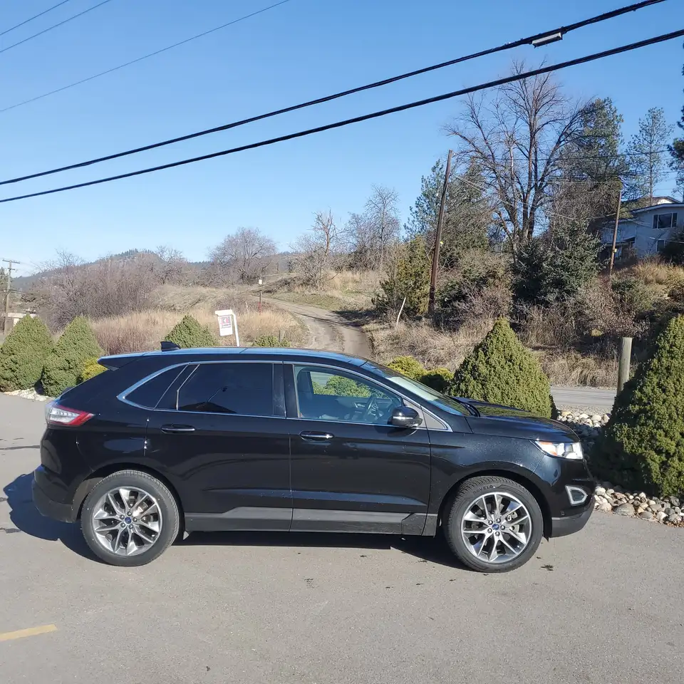 Ford Edge photo Ford Edge