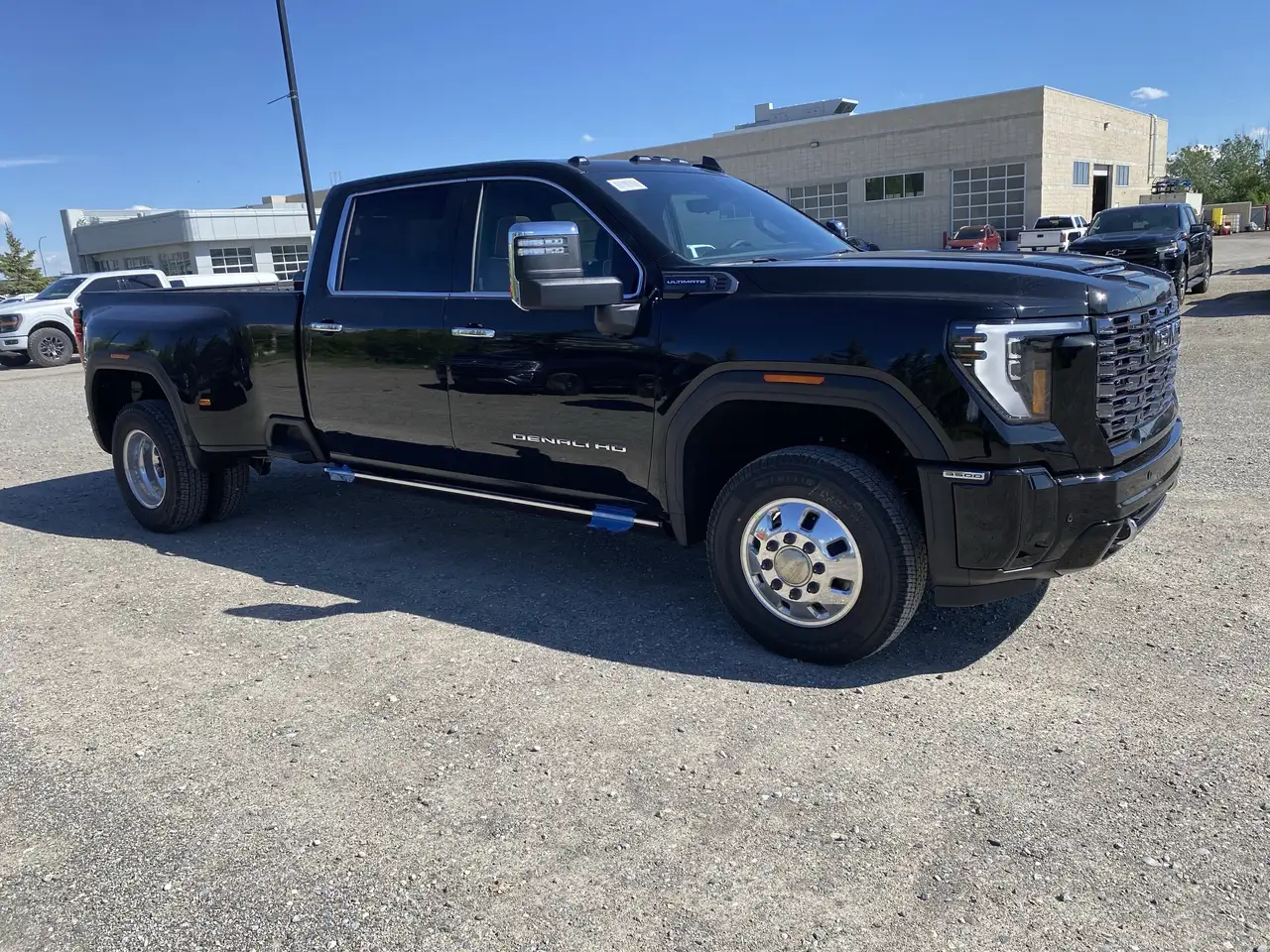 GMC Sierra 3500HD снимка GMC Sierra 3500HD
