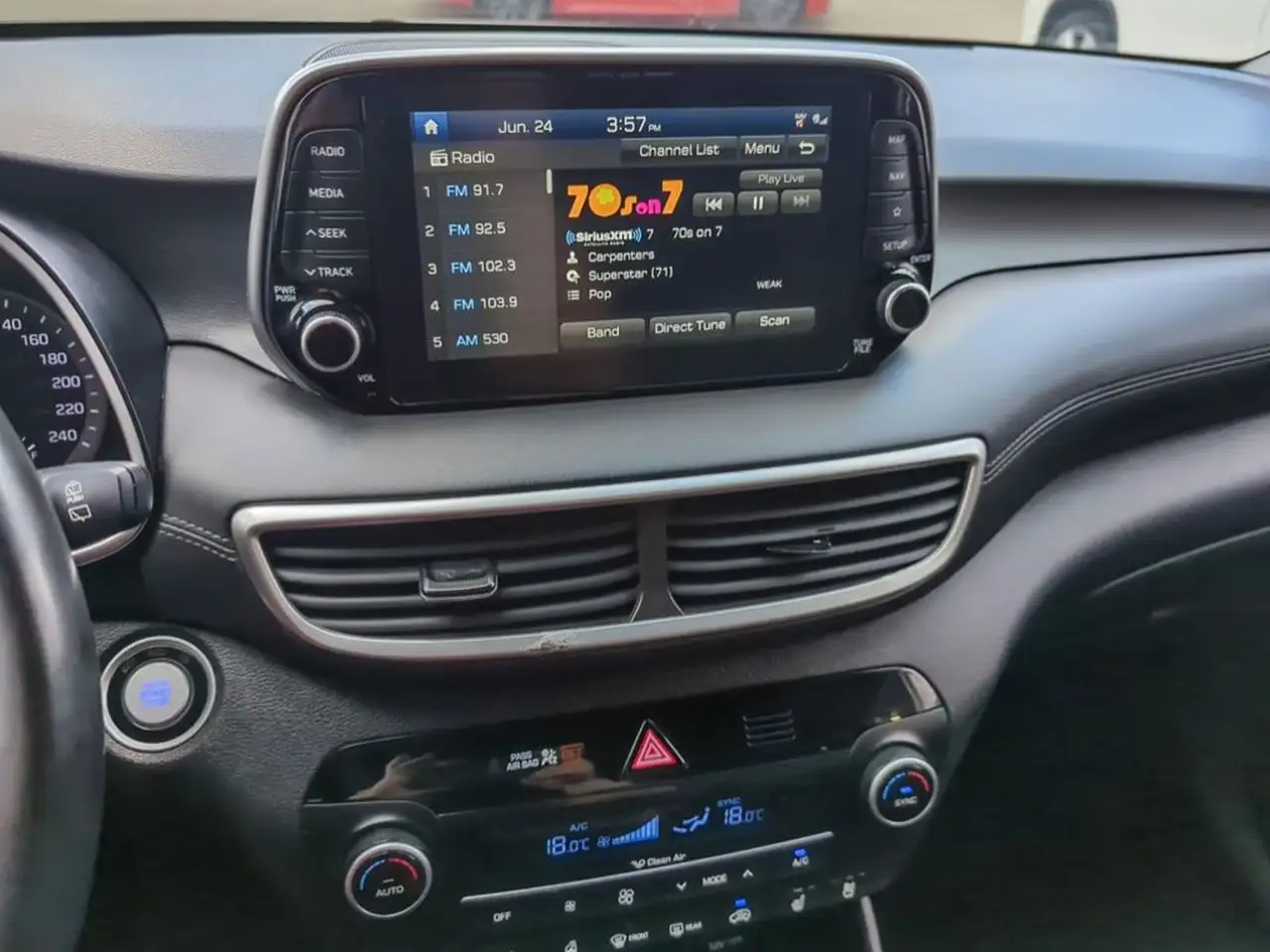 Hyundai TUCSON снимка Hyundai TUCSON