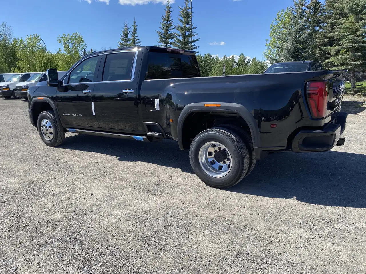 GMC Sierra 3500HD снимка GMC Sierra 3500HD