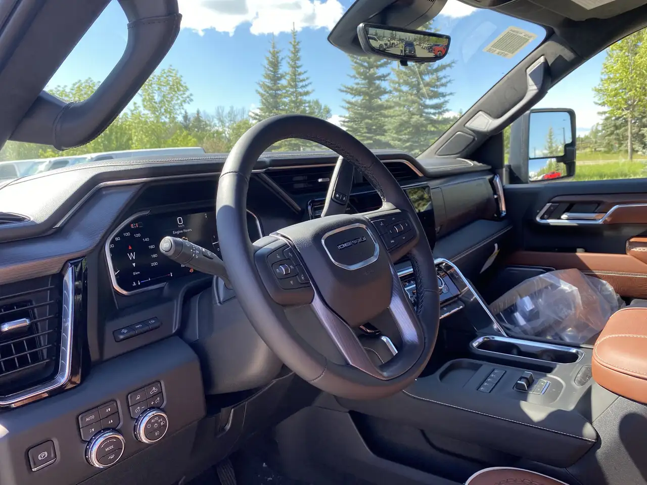 GMC Sierra 3500HD снимка GMC Sierra 3500HD