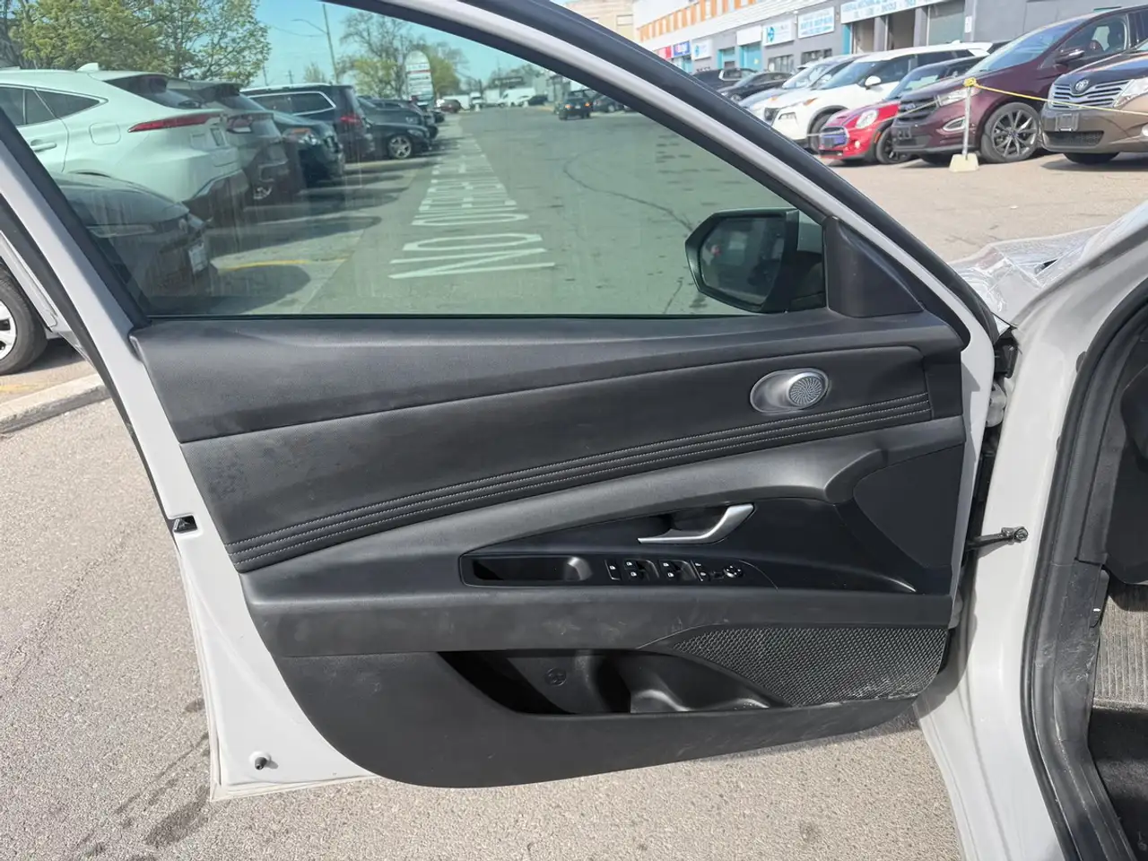 Hyundai ELANTRA снимка Hyundai ELANTRA